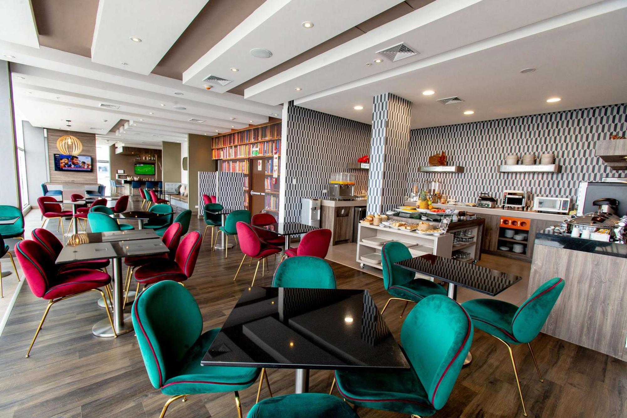 Hotel Hampton By Hilton Lima San Isidro Exterior foto